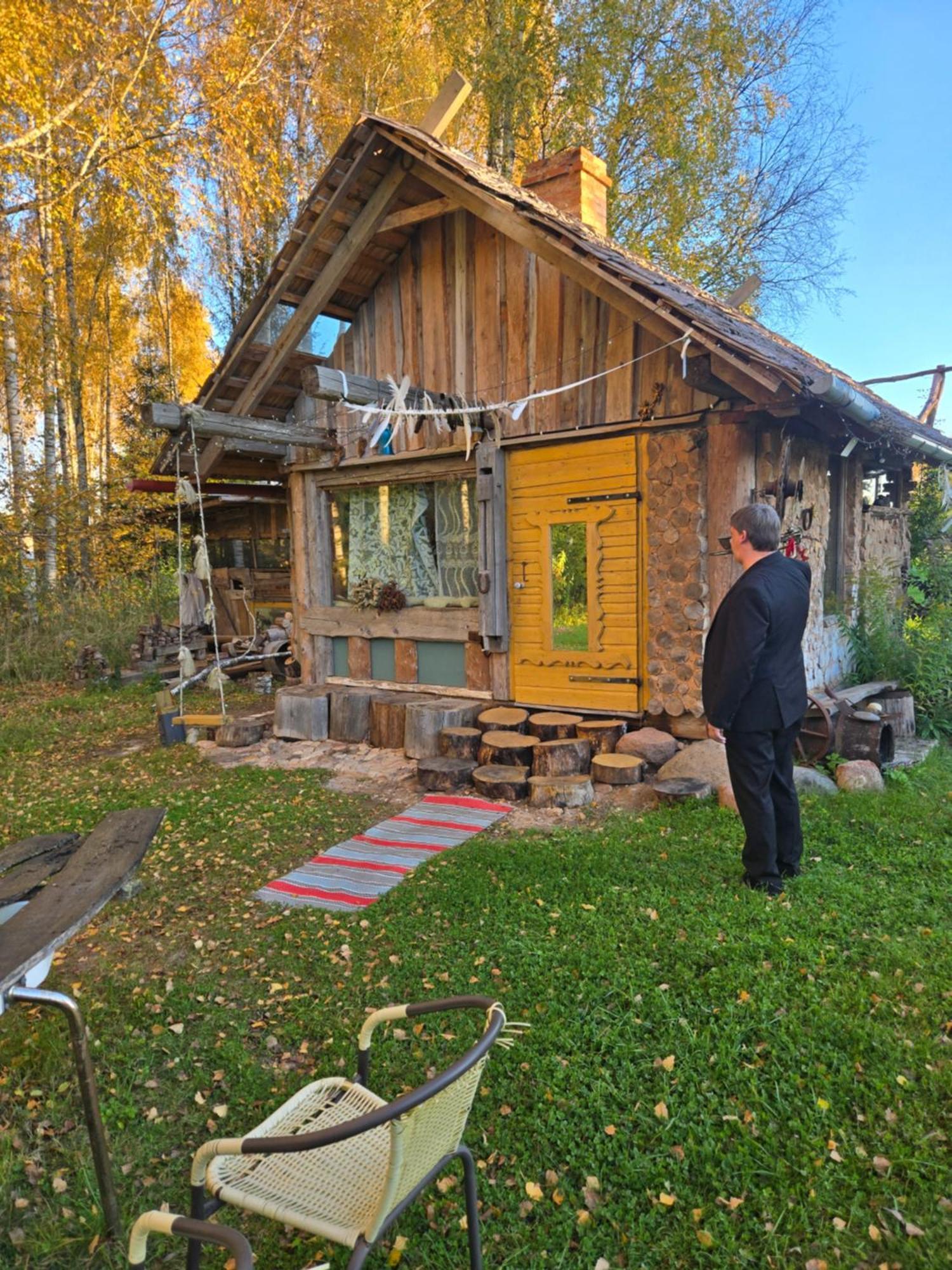 Baltas Raganinas Pirts Villa Sabile Bagian luar foto
